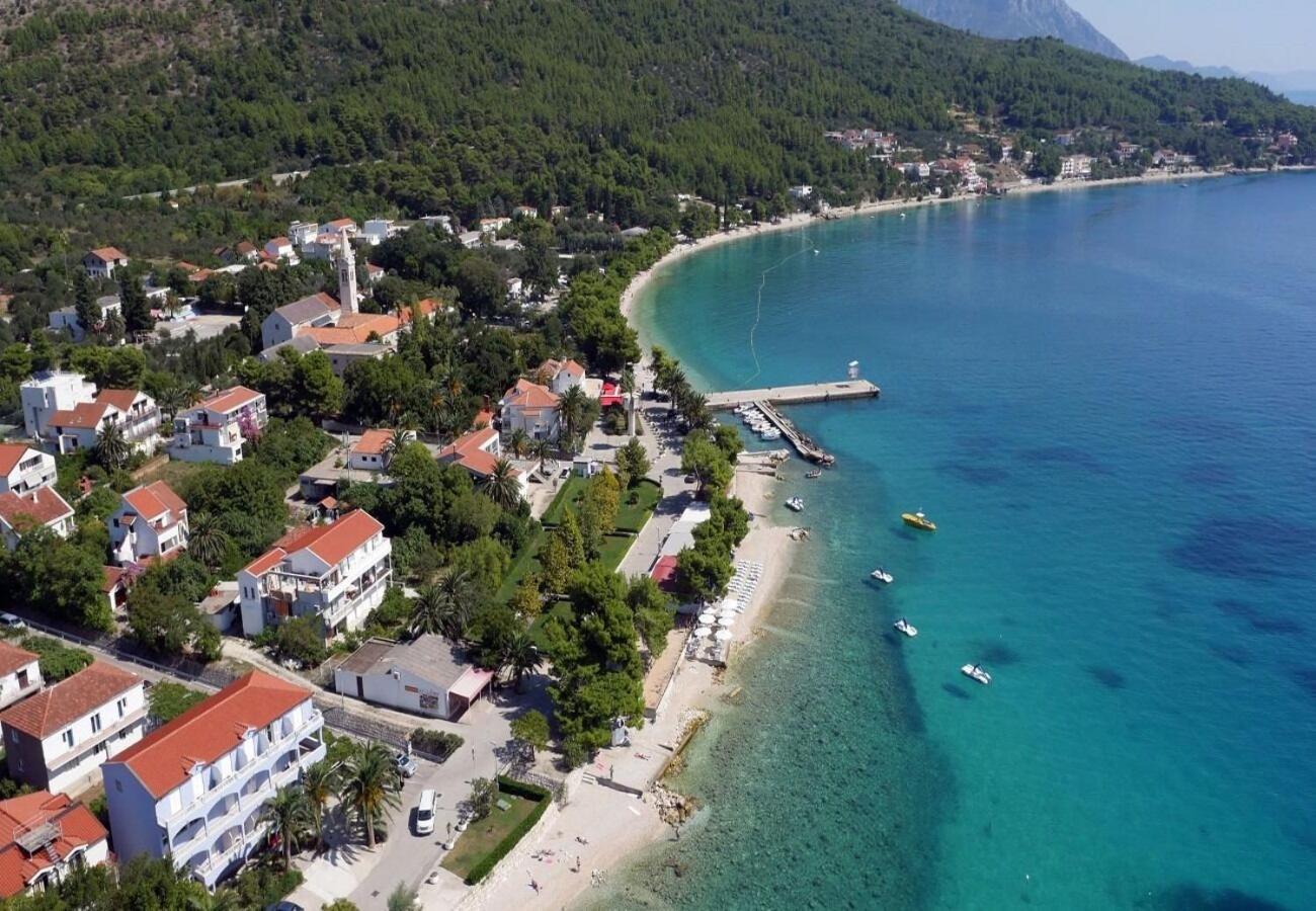 Apartments And Rooms Tomo 1 - At The Beach Zaostrog Exterior photo